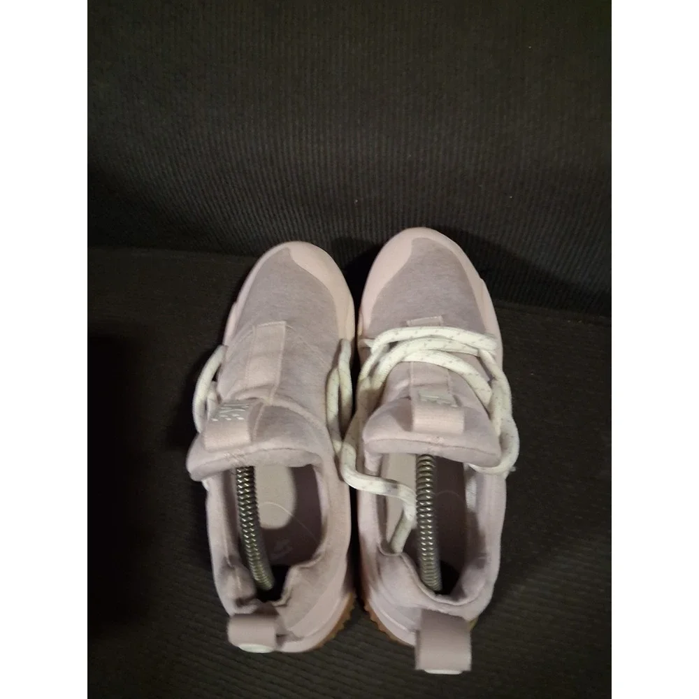 Nike Womens City Loop Particle Rose AA1097-601 Size 8 Running Shoes Sneakers‎